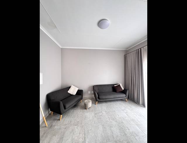 3 BEDROOM FREESTANDING FOR SALE IN DIE HEUWEL